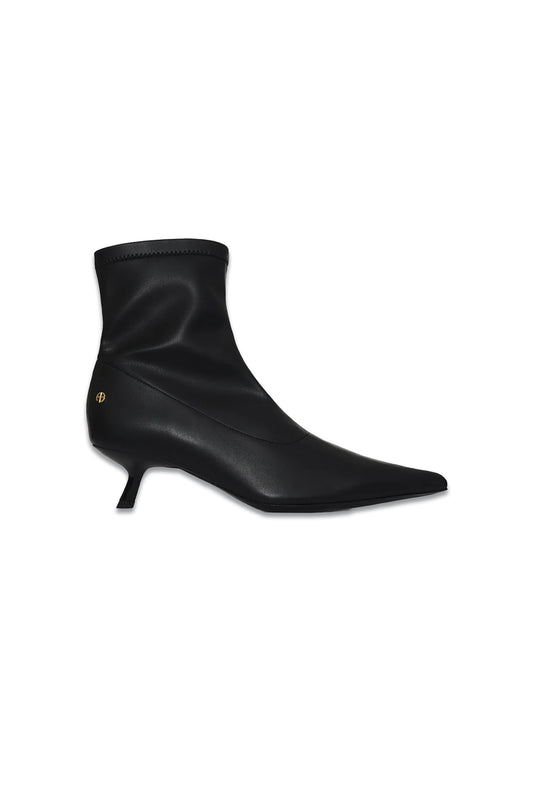 Hilda Boots