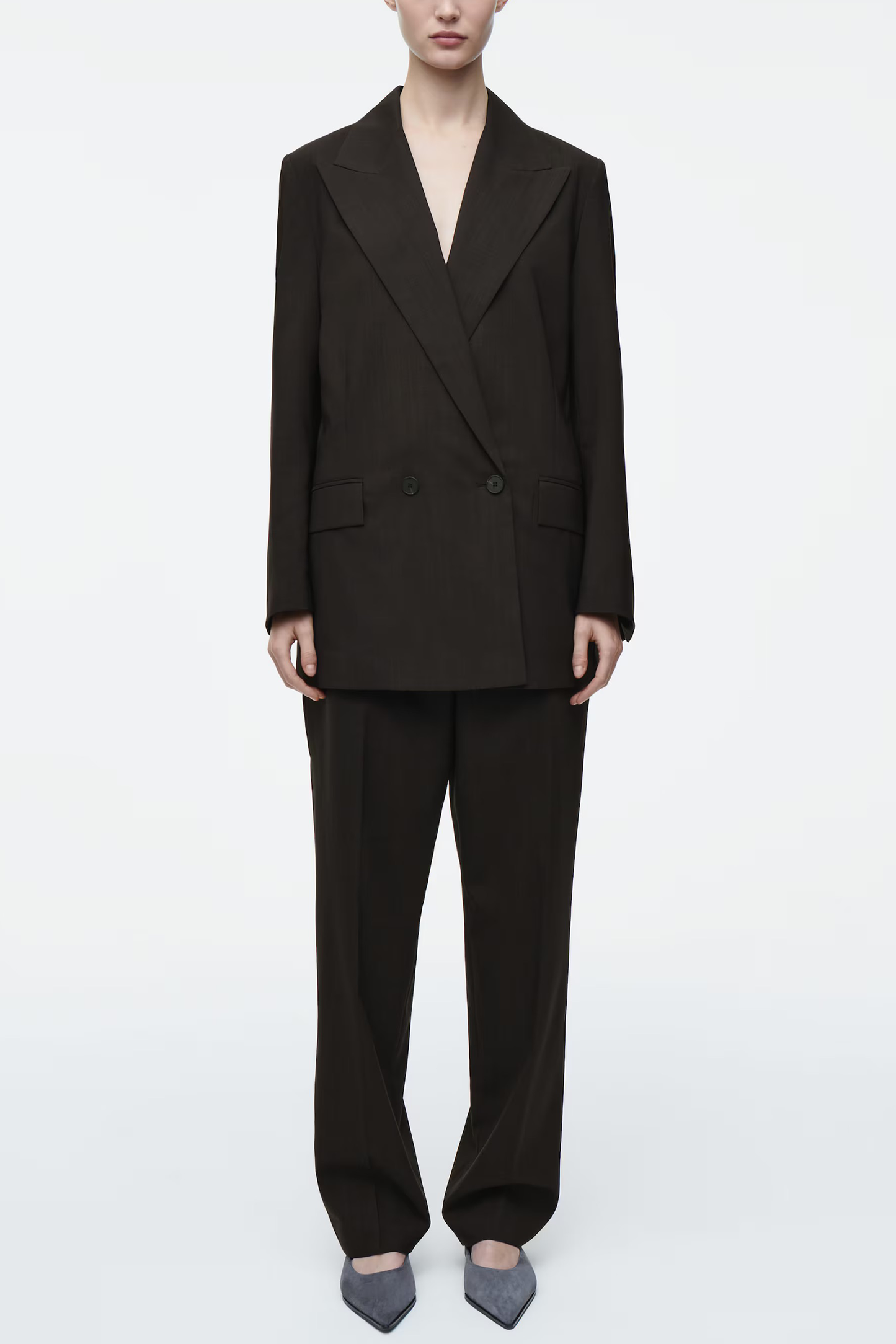 Fluid Double-Breasted Wool Blazer With Tailord Fluid Wool Trousers Set