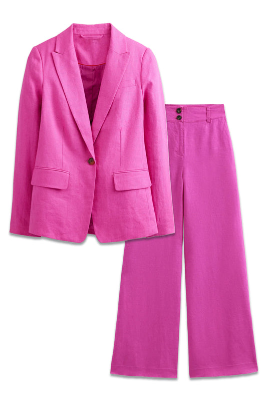 The Cambridge Linen Blazer and Linen Trousers