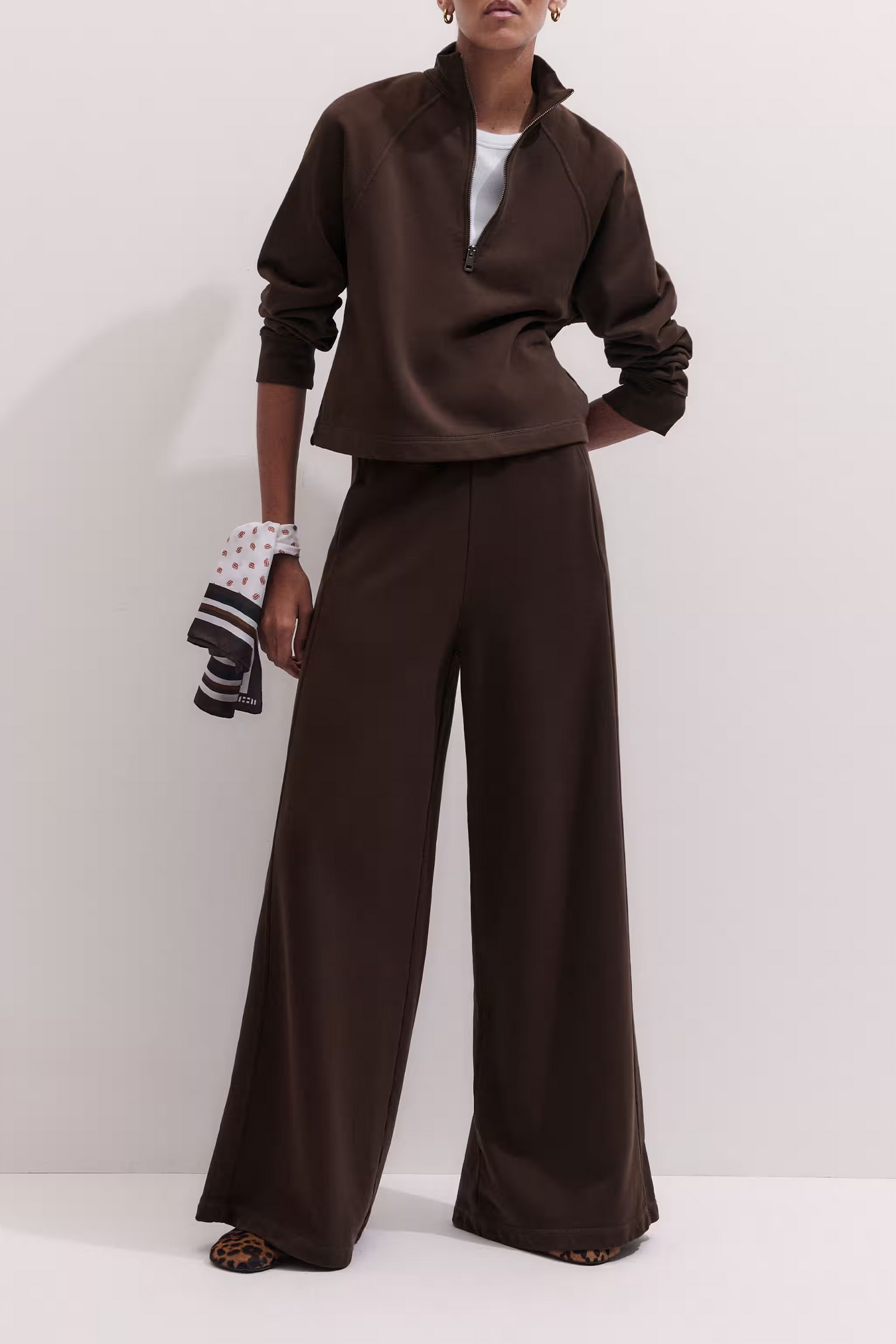 High-zip-neck Crop-top