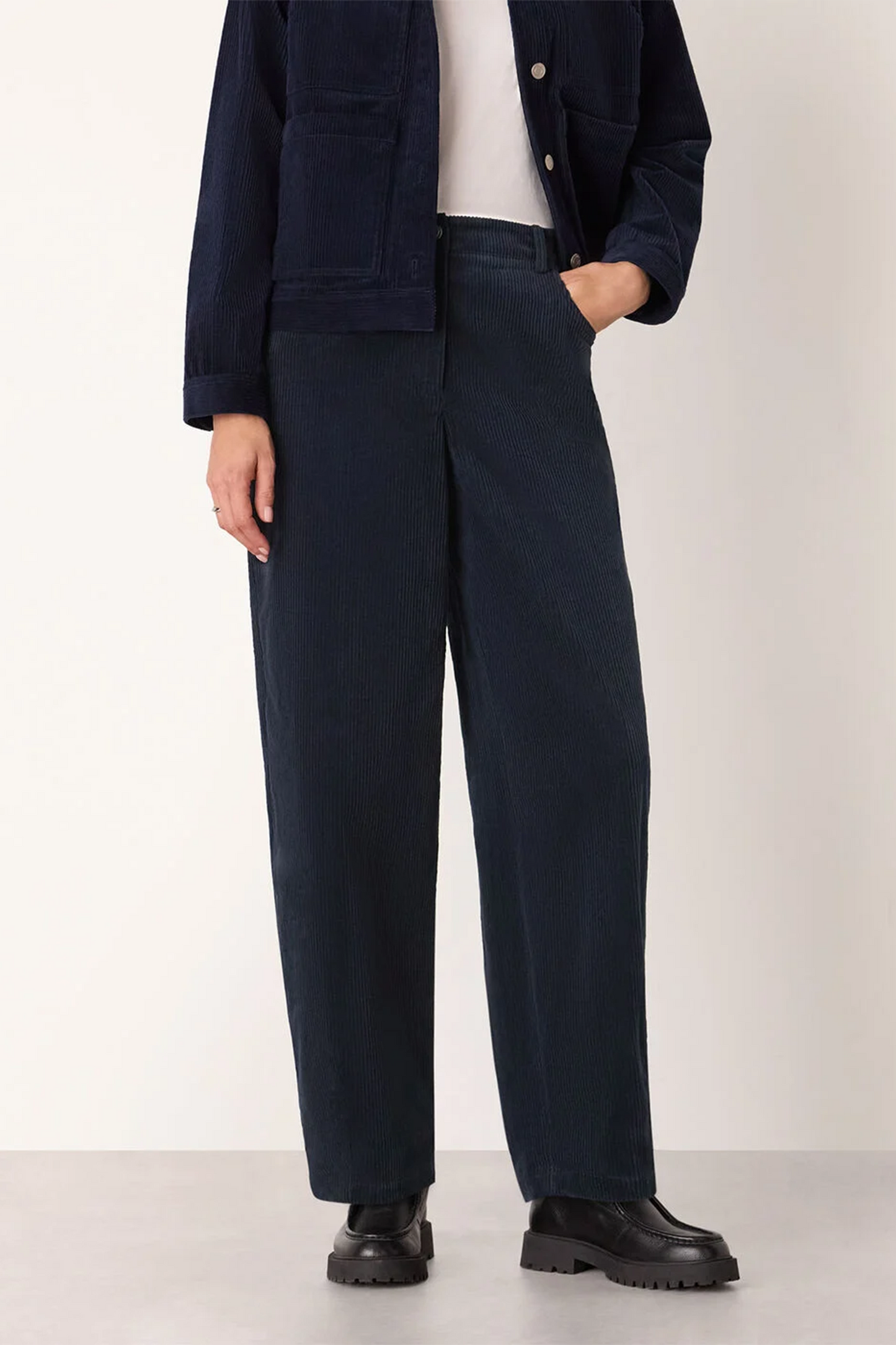 Navy Barrel-leg Cotton Cord Trouser
