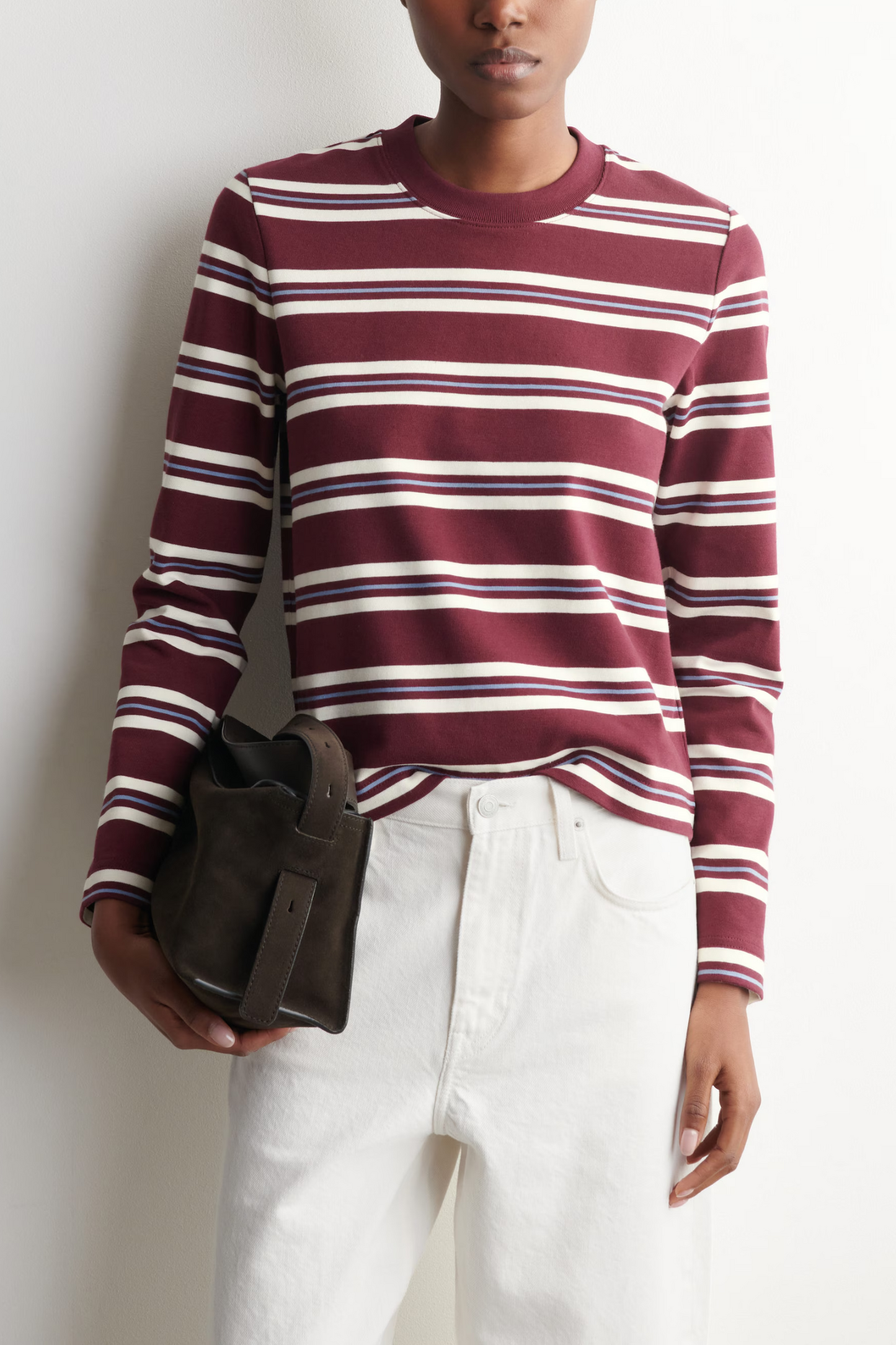 Clean-cut Long-sleeved T-shirt
