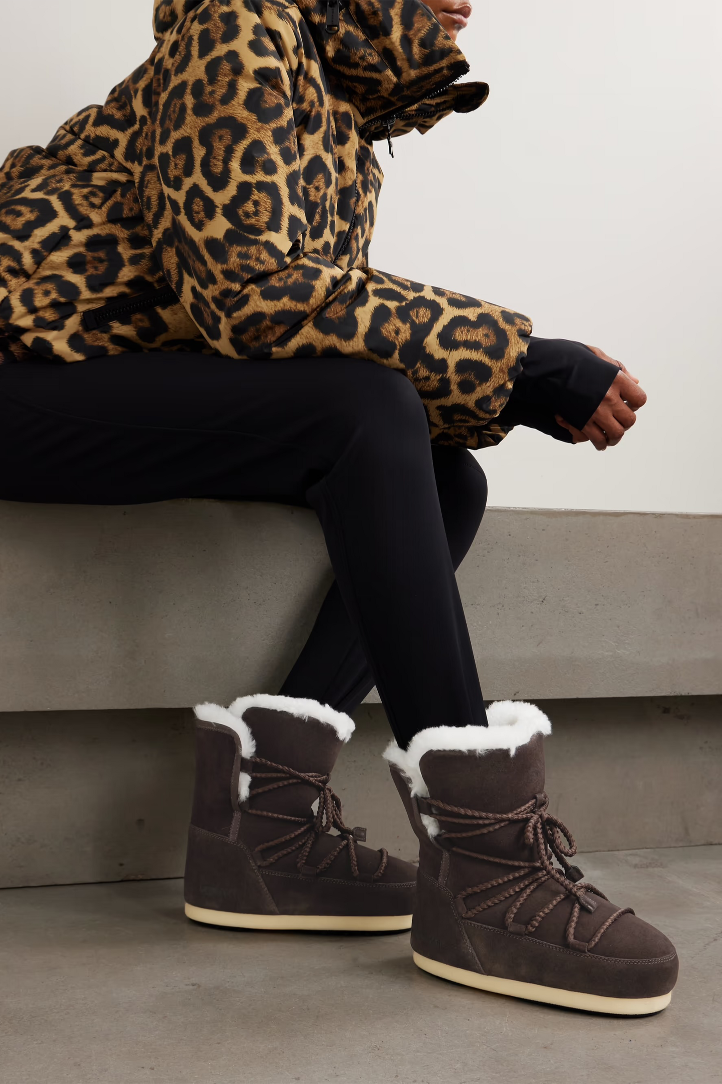 EVX Shearling-lined Suede Snow Boots