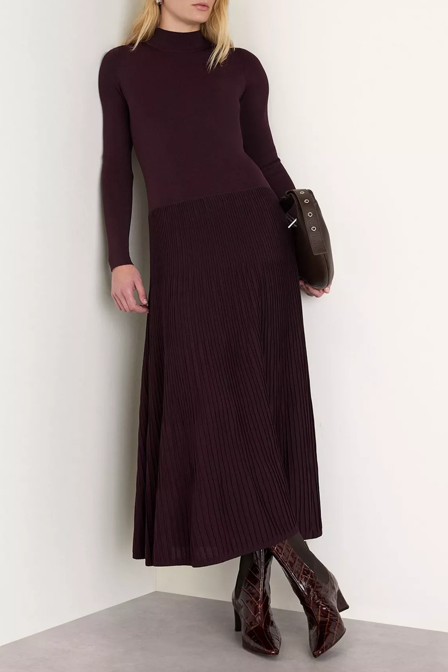 Petite Funnel-neck Pleated-knit Dress in Plum