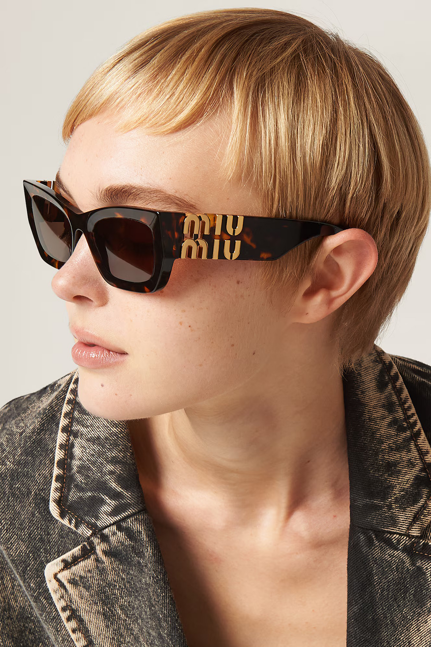 Miu Glimpse Sunglasses