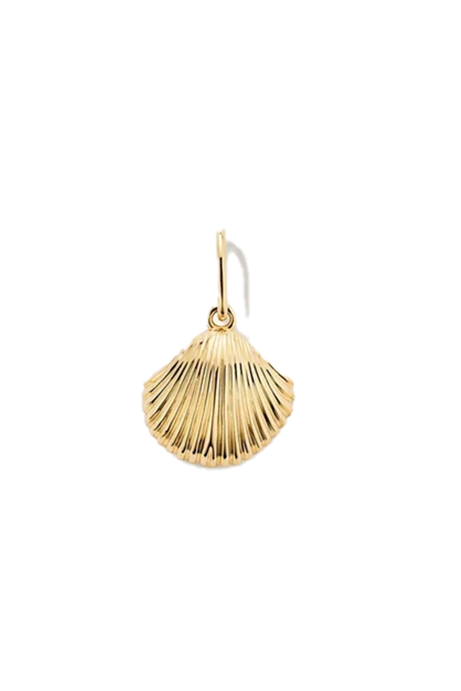 Seashell Charm in Gold – Wardrobe Icons