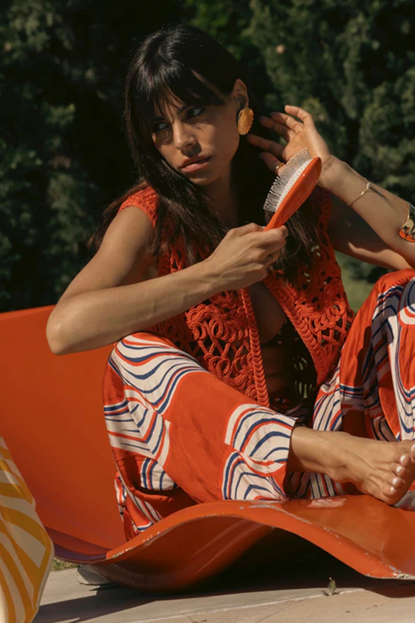 Limited Edition N.07 The Detangling & Stimulating Brush Intense Orange Seventies