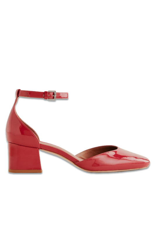 Mallori Closed Toe Heel