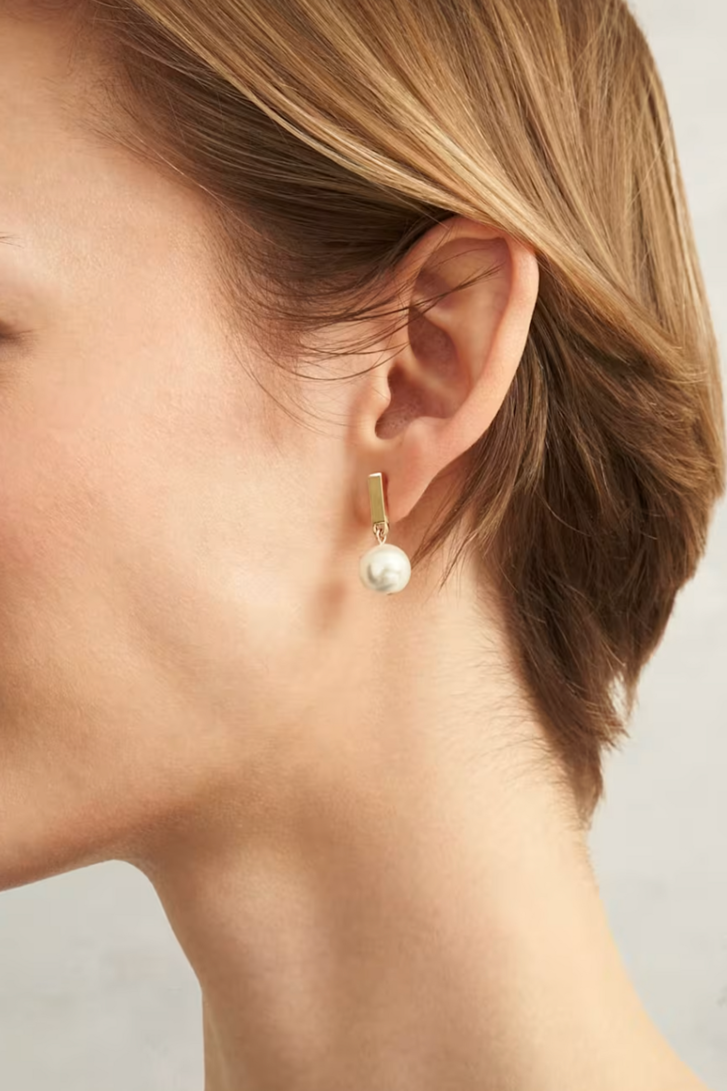 Aria Pearl Earrings