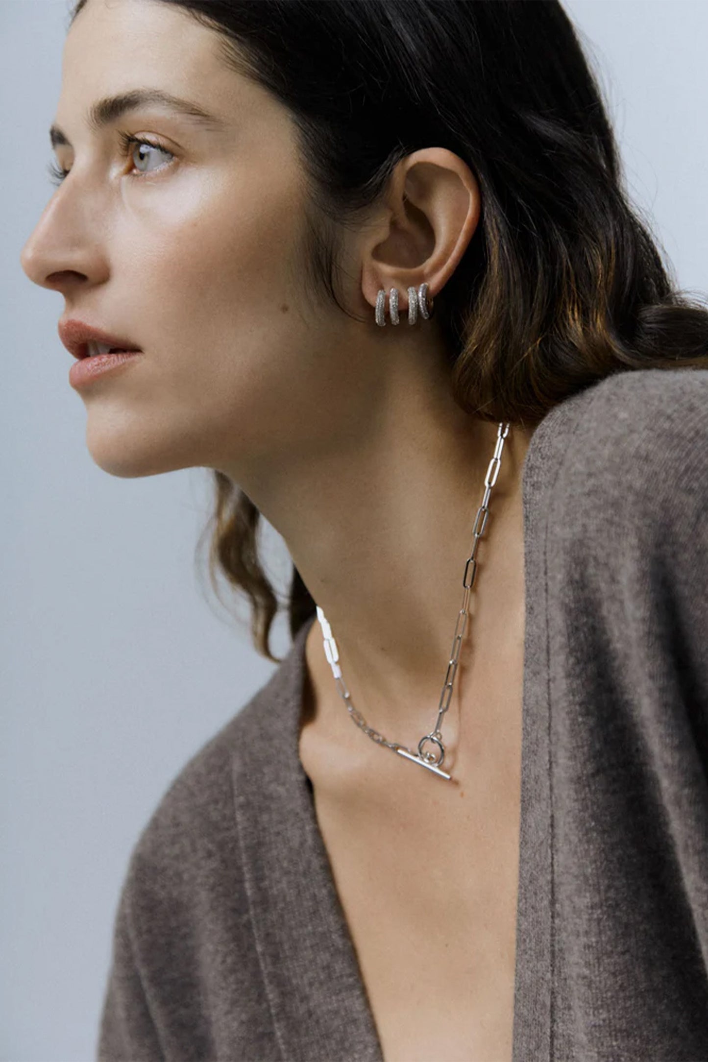 Solid Gold Quotidien Diamond Hoops