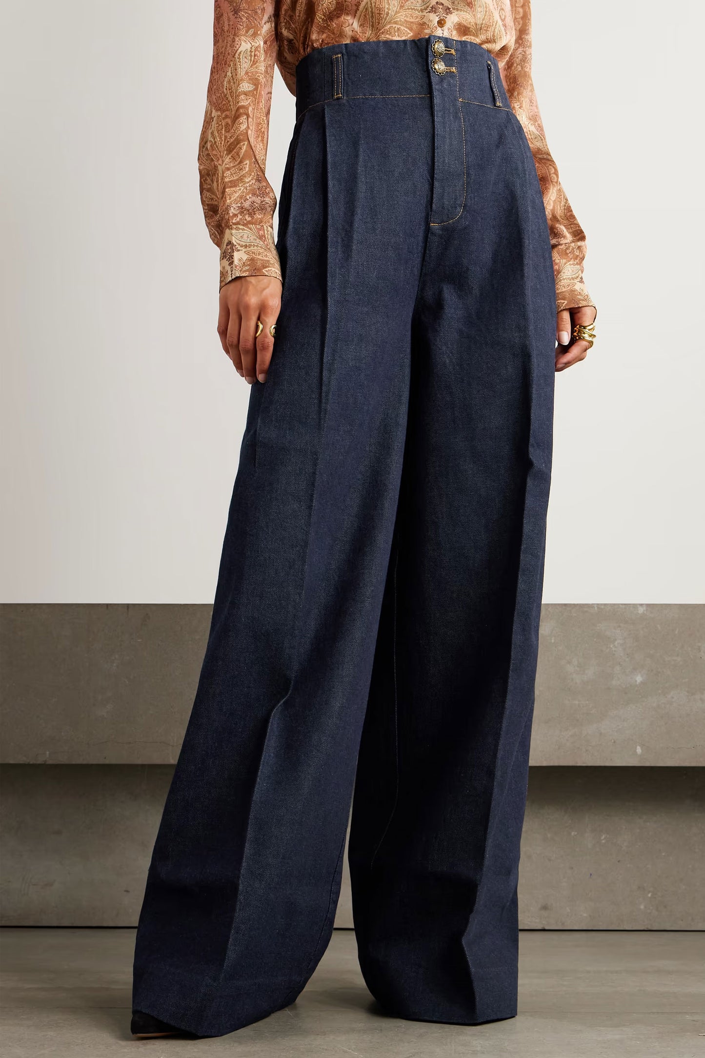 Hypnotic Pleated Wide-Leg Jeans
