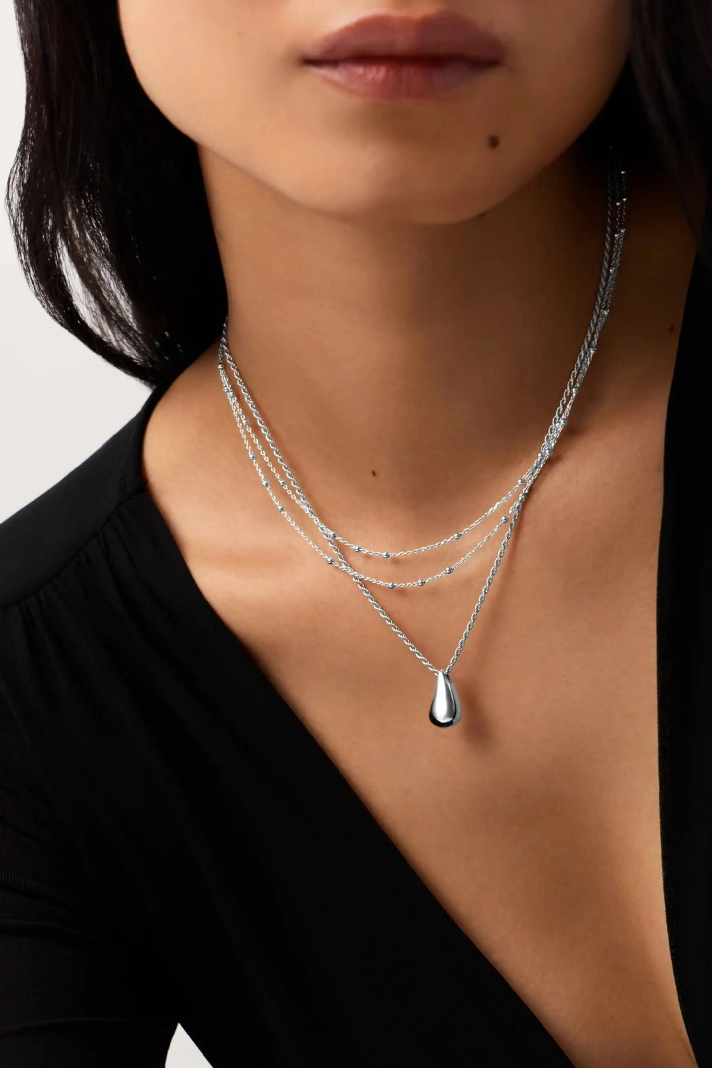 Savi Sculptural Droplet Pendant Necklace
