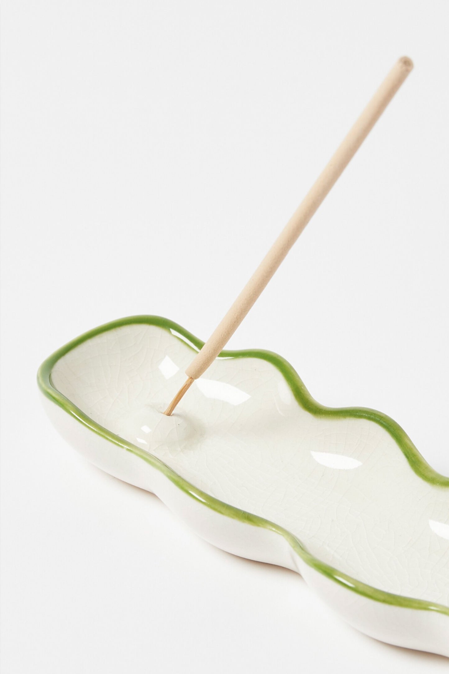 Celeste White & Green Wavy Edge Ceramic Incense Holder