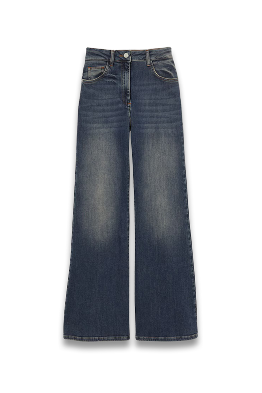 Bonnie Petite Mid-Rise Flared Jeans in Mid-Blue