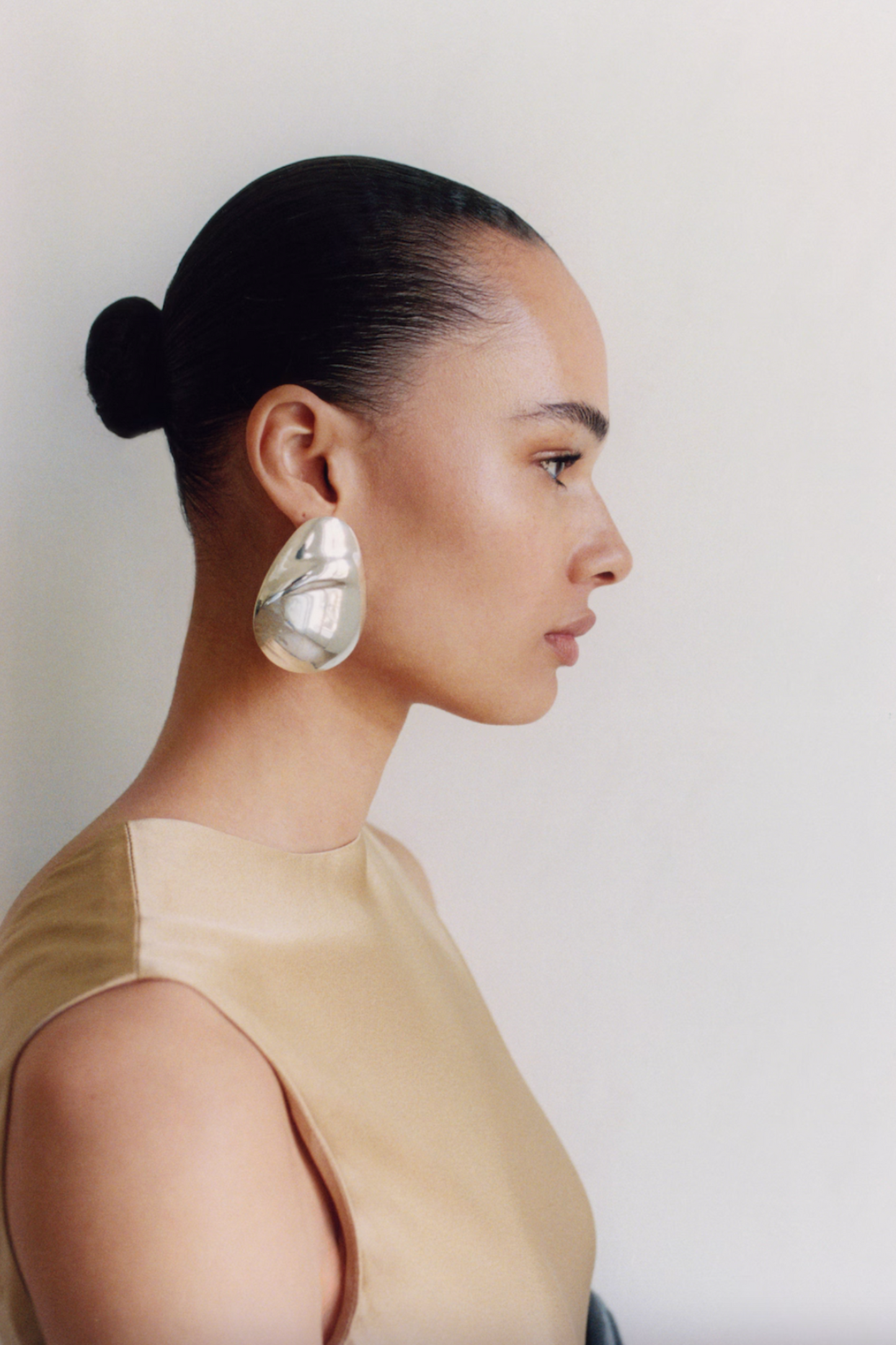 Maxi Oval Design Earrings