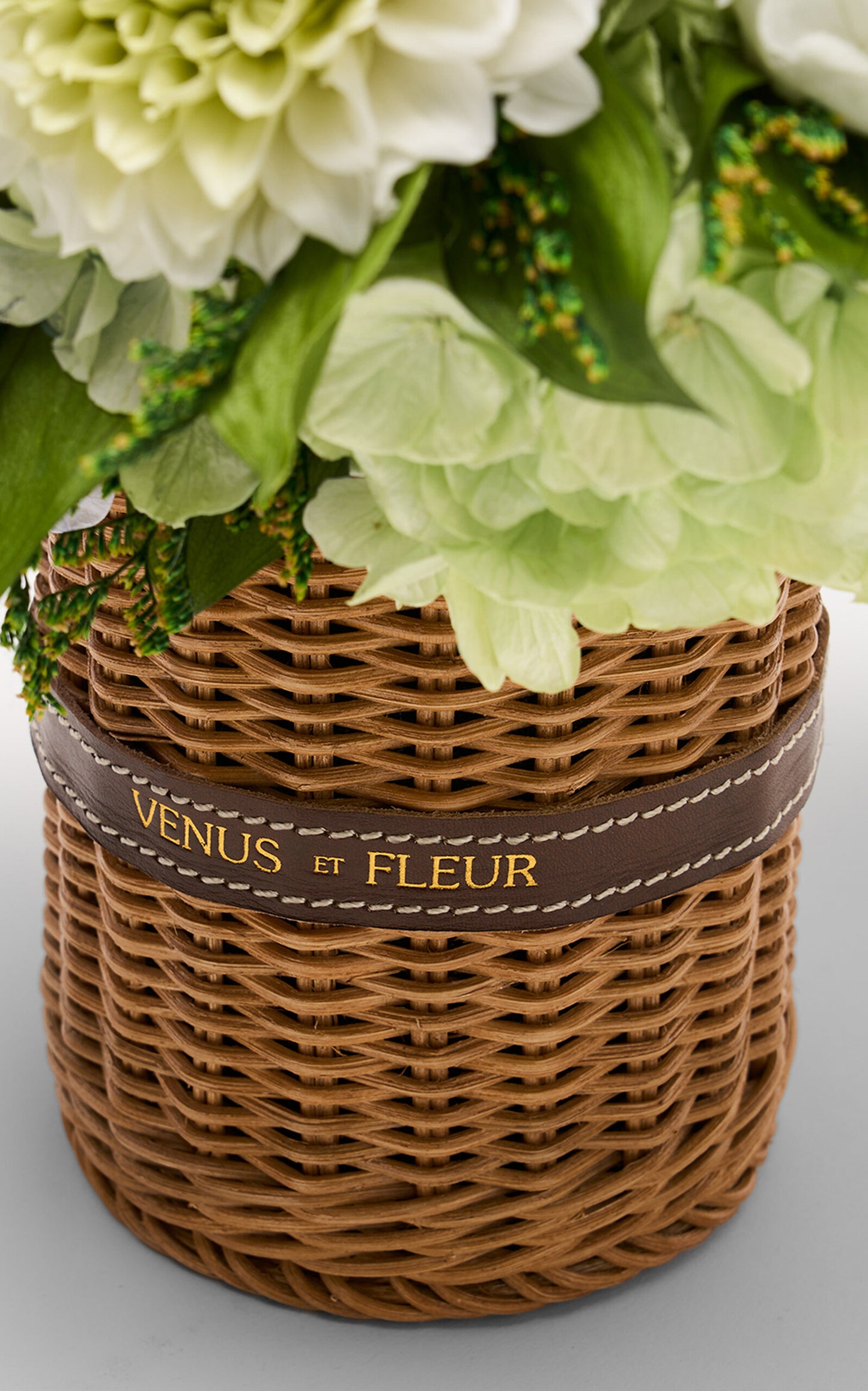 Jardin Vert - Fleura Heirloom Wicker Vase W/ Mixed Florals