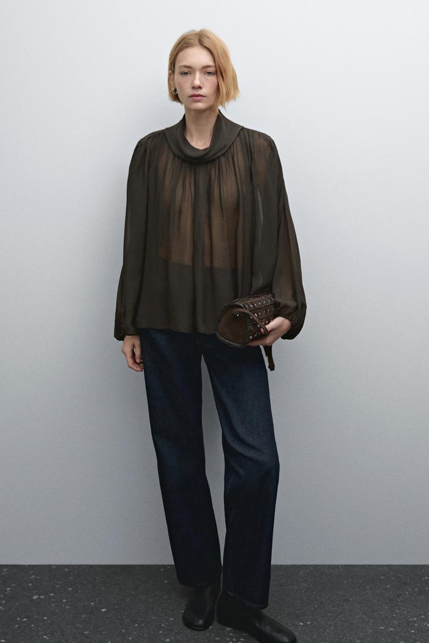 Voluminous Flowing Blouse with Button Details