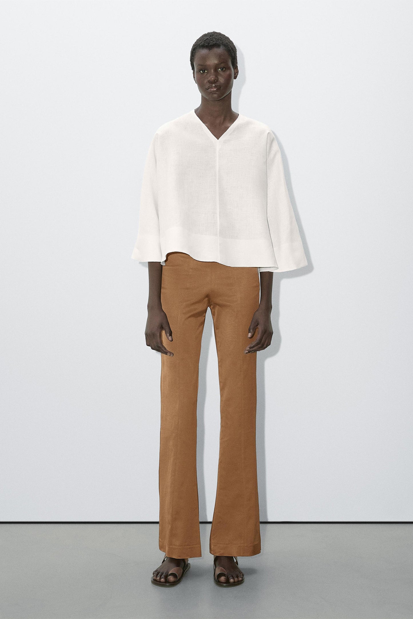 Studio Flowing Linen Cape Shirt