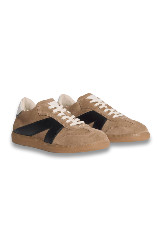 Retro Trainer