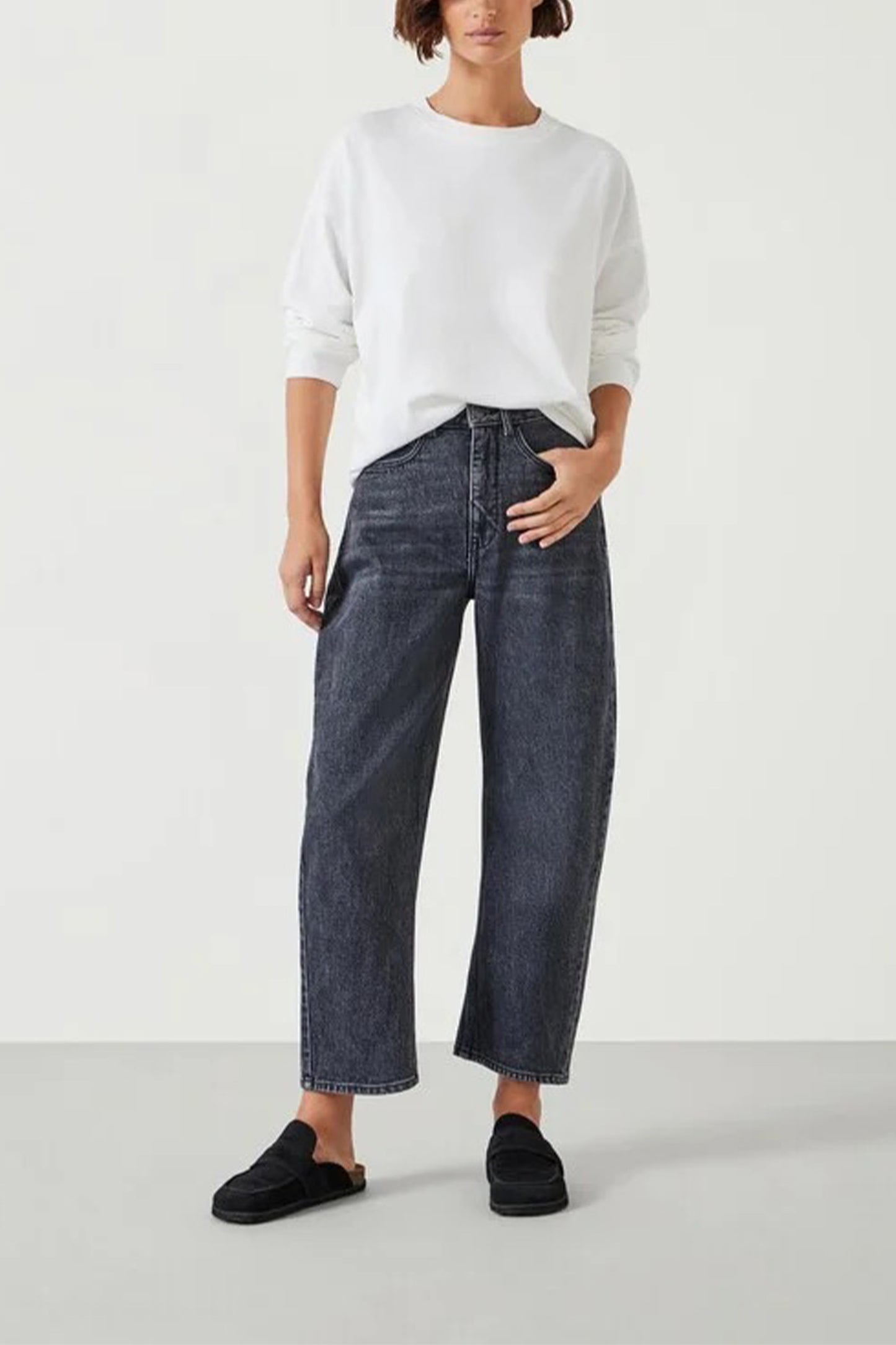 Cordelia Barrel Leg Jeans
