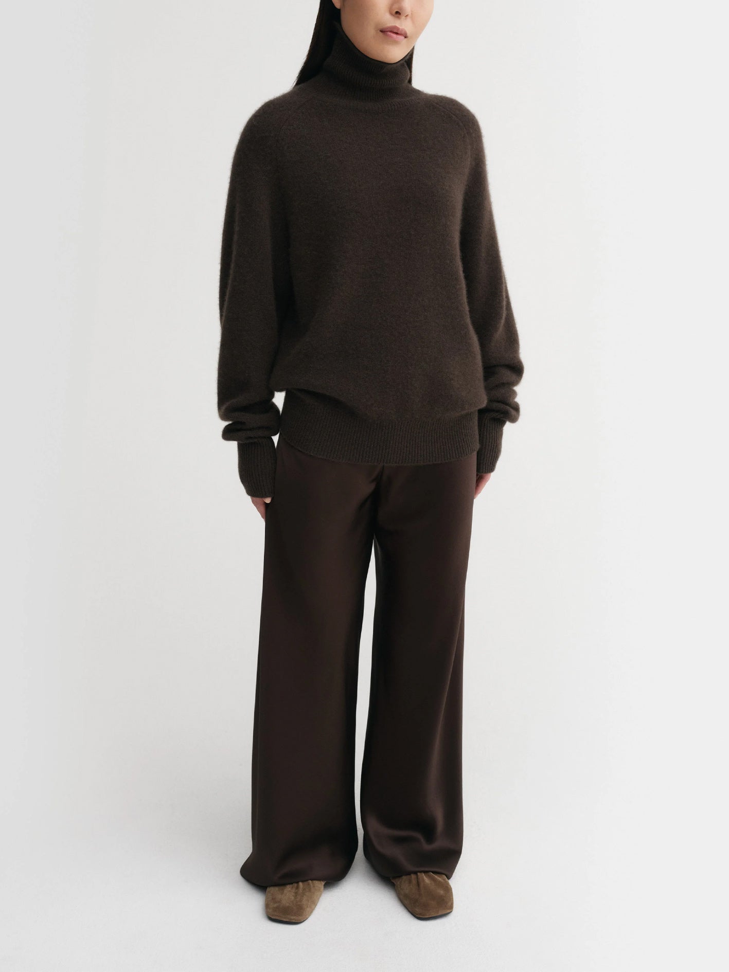 Gigi Turtleneck Sweater, Chocolate