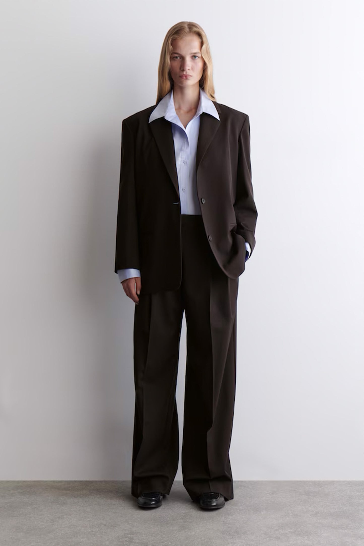 Relaxed Twill Wide-Leg trousers and Blazer