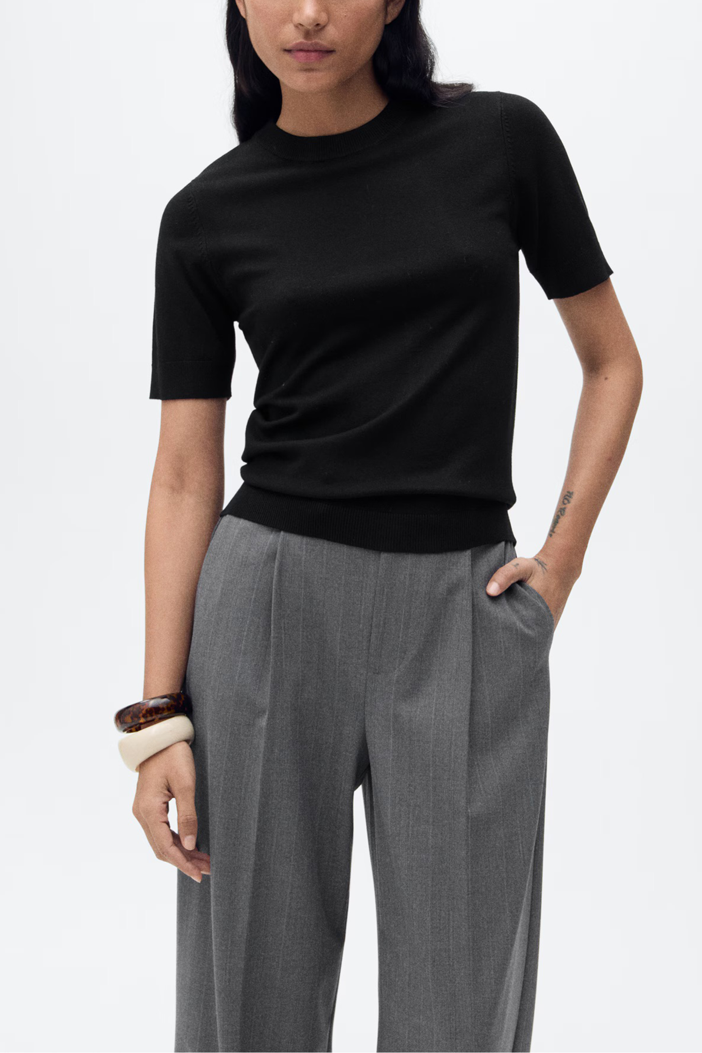 Short-Sleeved Fine-Knit Sweater