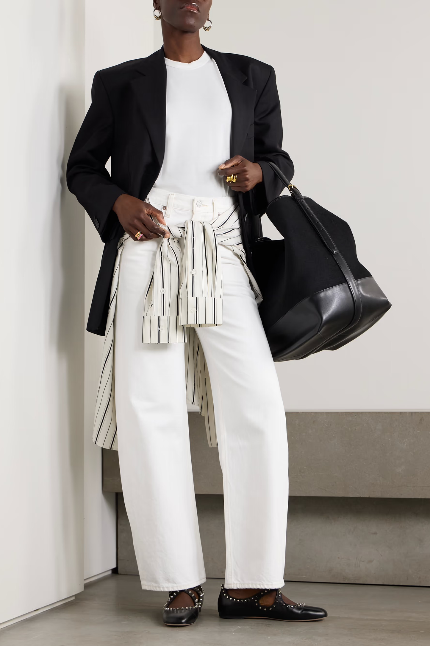 Low Curve Mid-Rise Wide-Leg Jeans