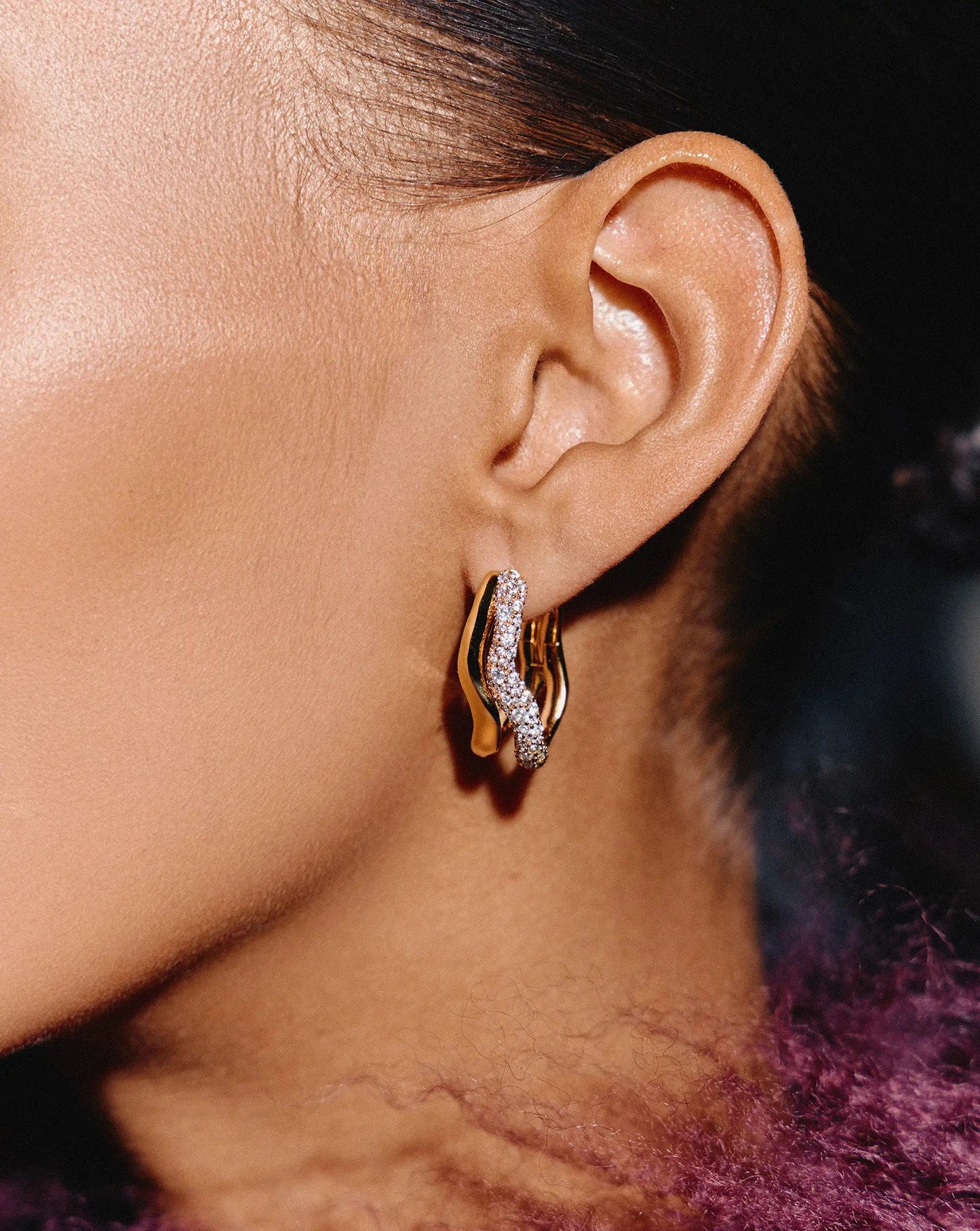 Molten Snow Double Medium Hoop Earrings