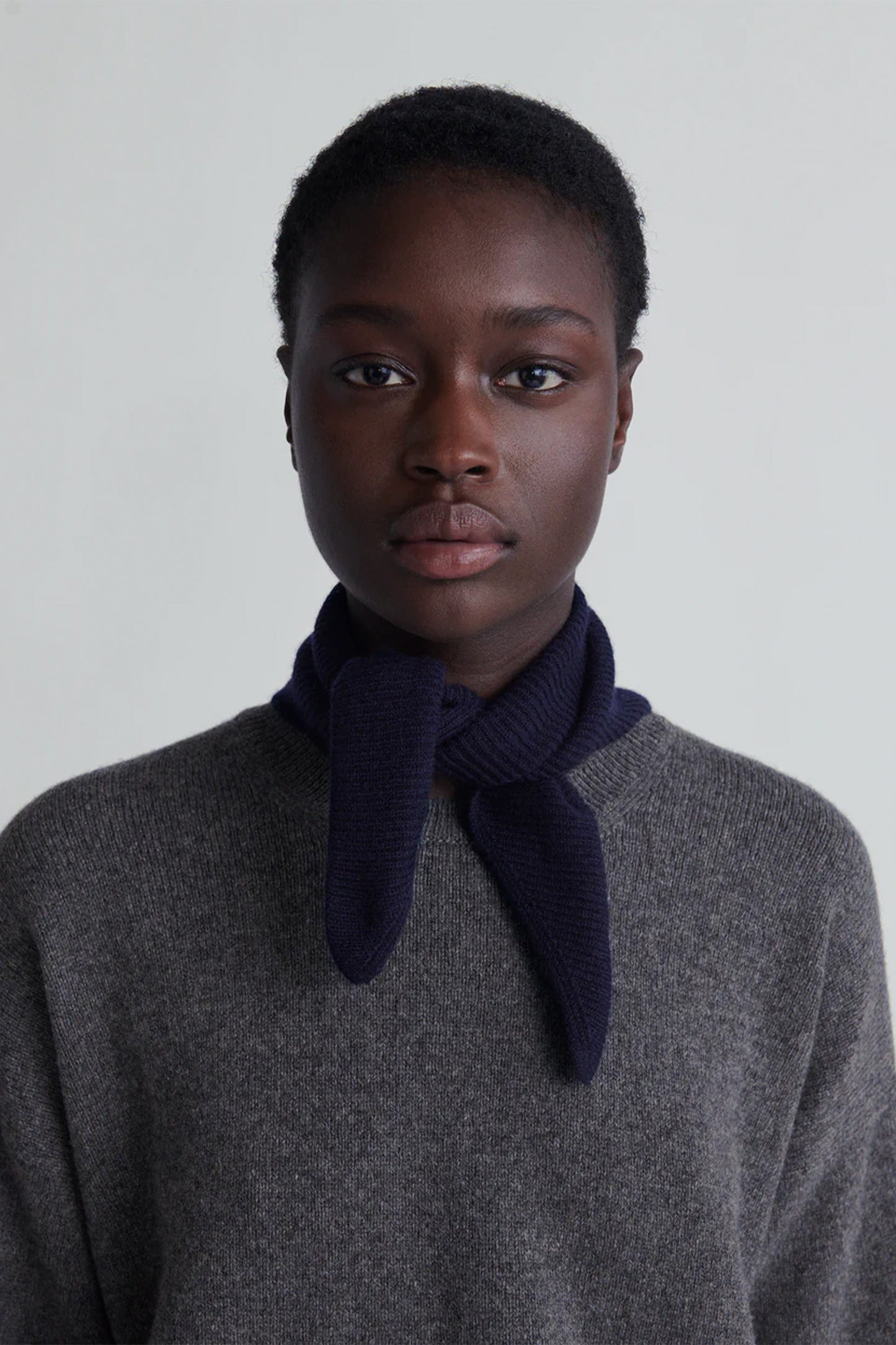 Navy Fionn Cashmere Foulard