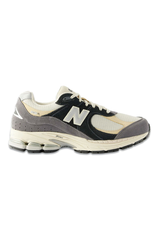 2002R Suede and Mesh Trainers