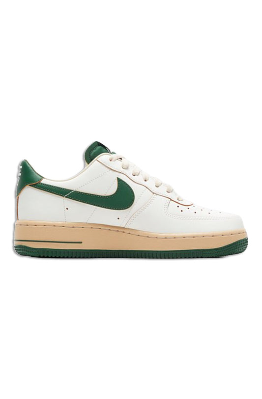Nike Air Force 1 '07 Trainers In Off White And Gorge Green