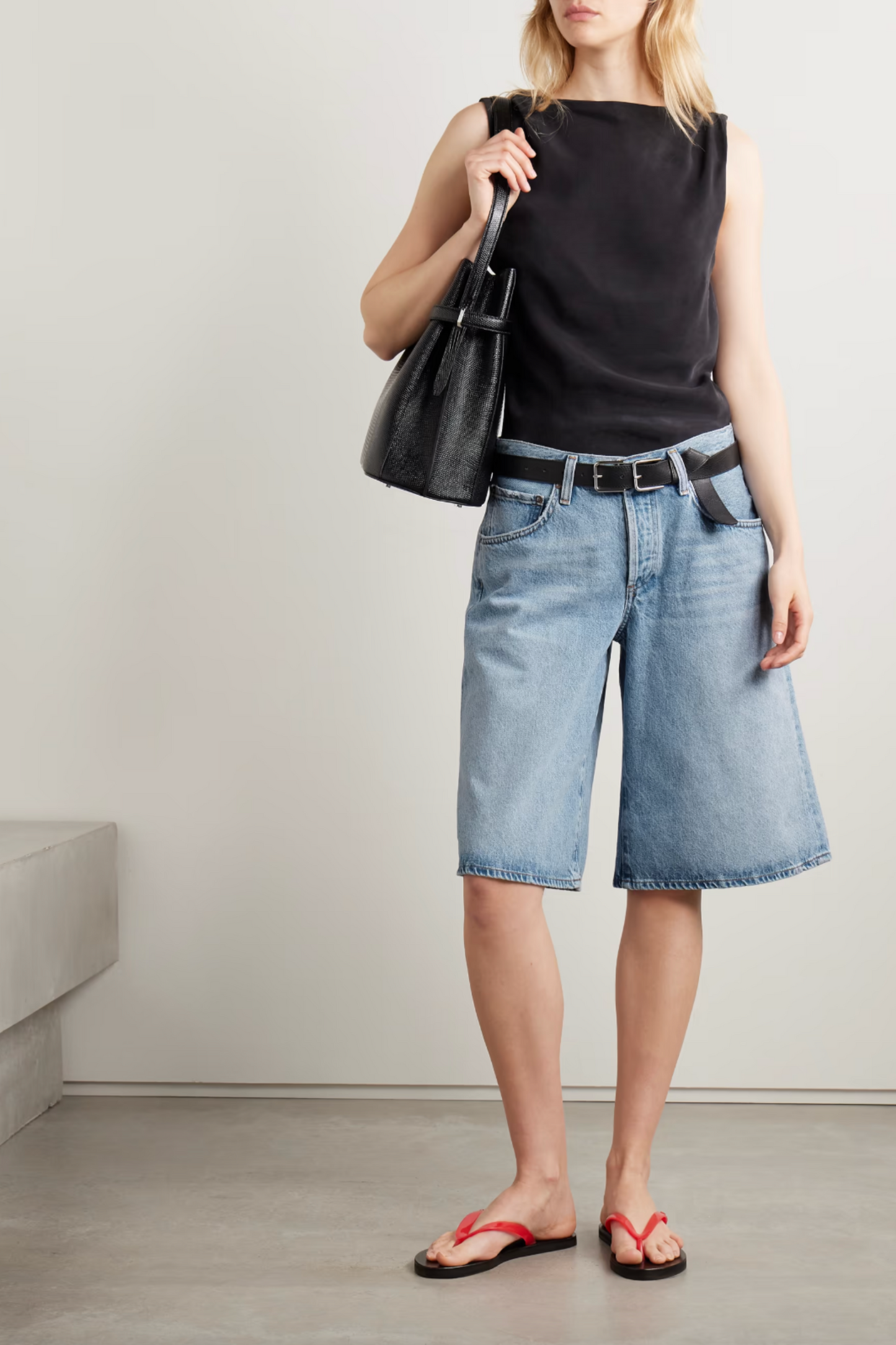 Baggy V-Waist Denim Shorts