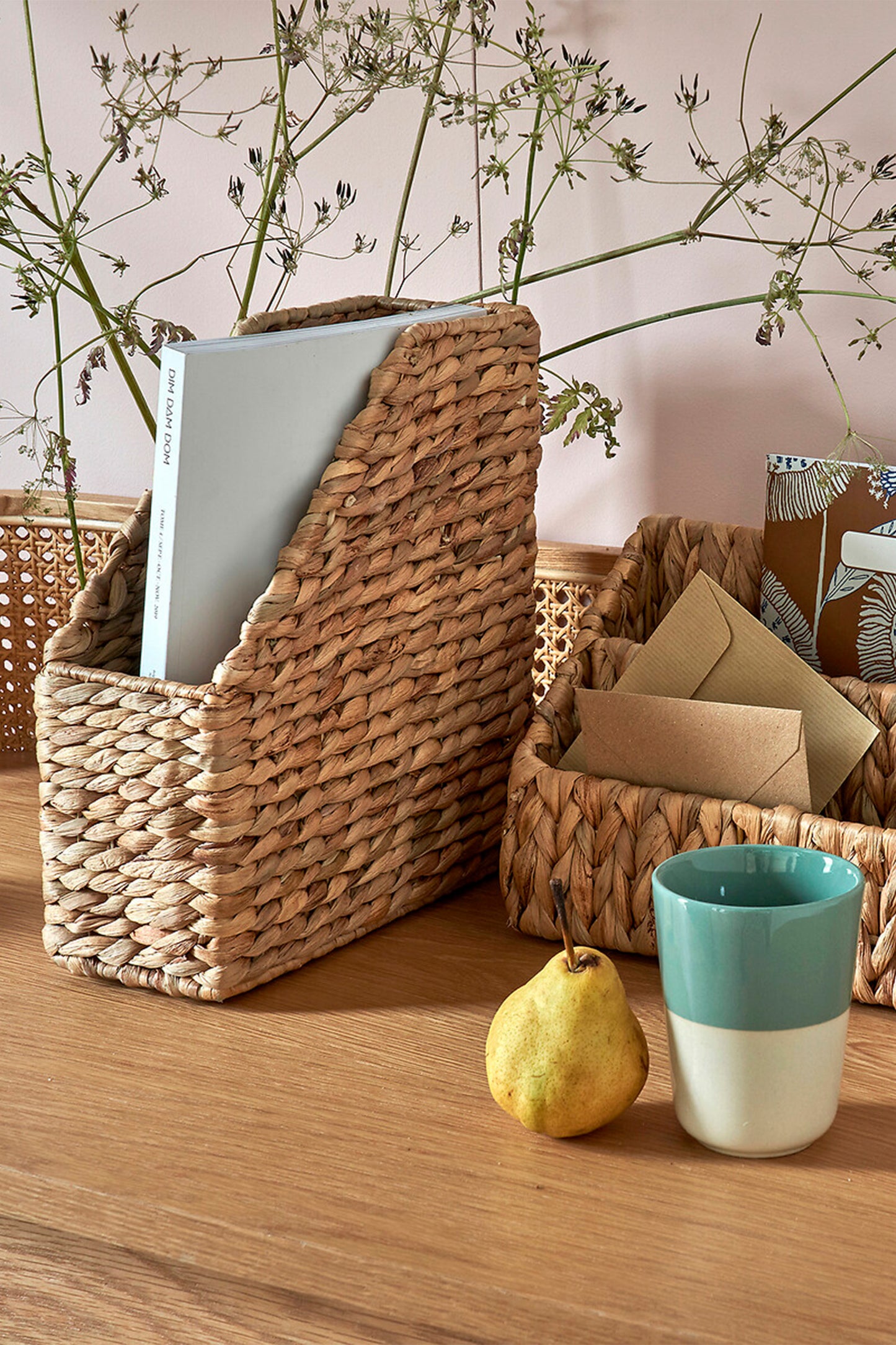 Lomopi Document Holder