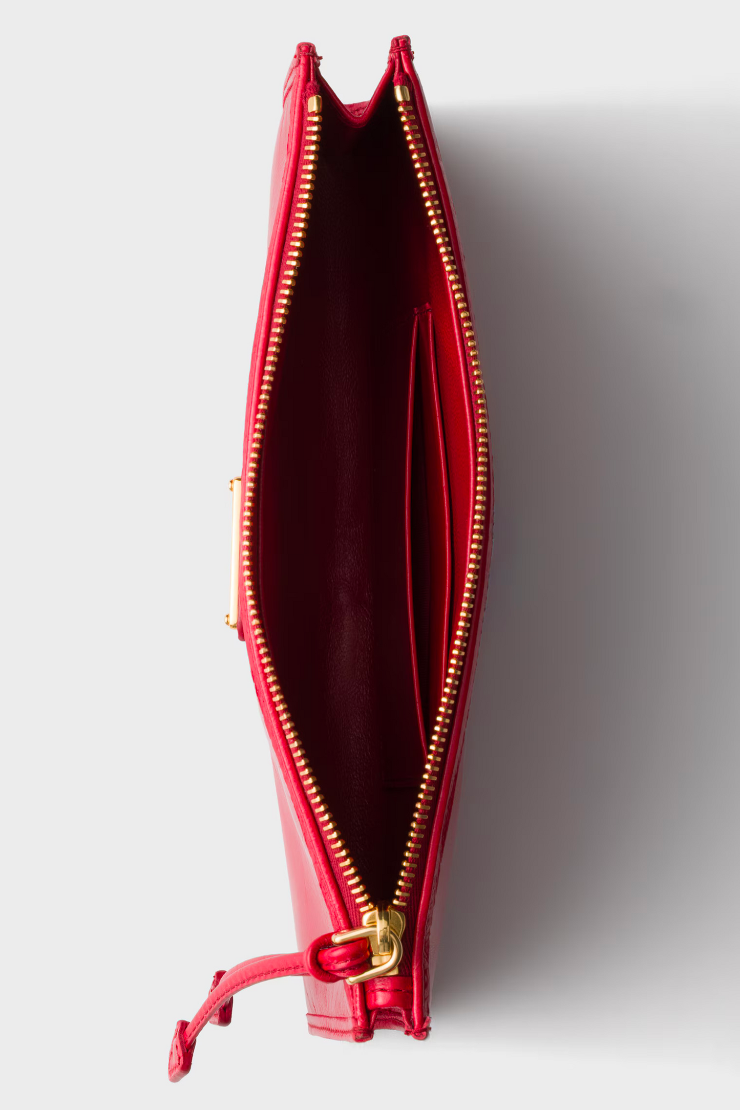 Leather pouch in Red
