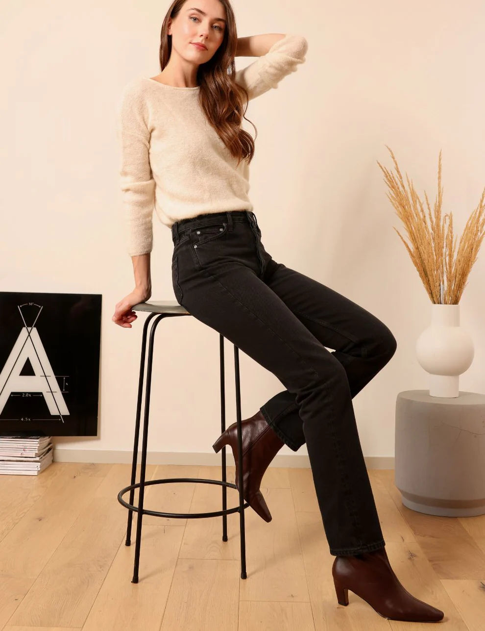 Seberg Straight Leg Jeans in Black