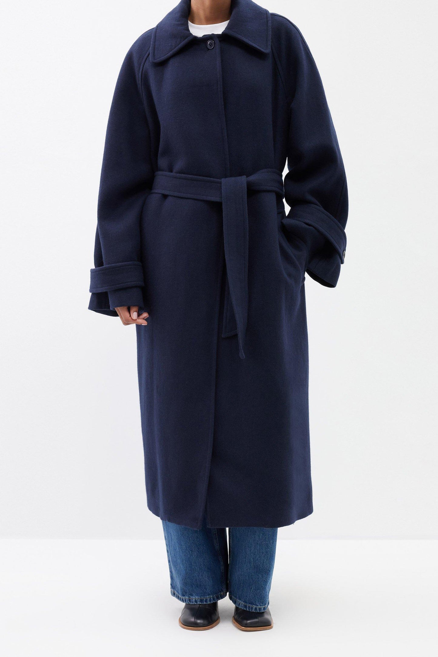 Oversized Navy Belted Raglan-sleeve Linen-blend Coat