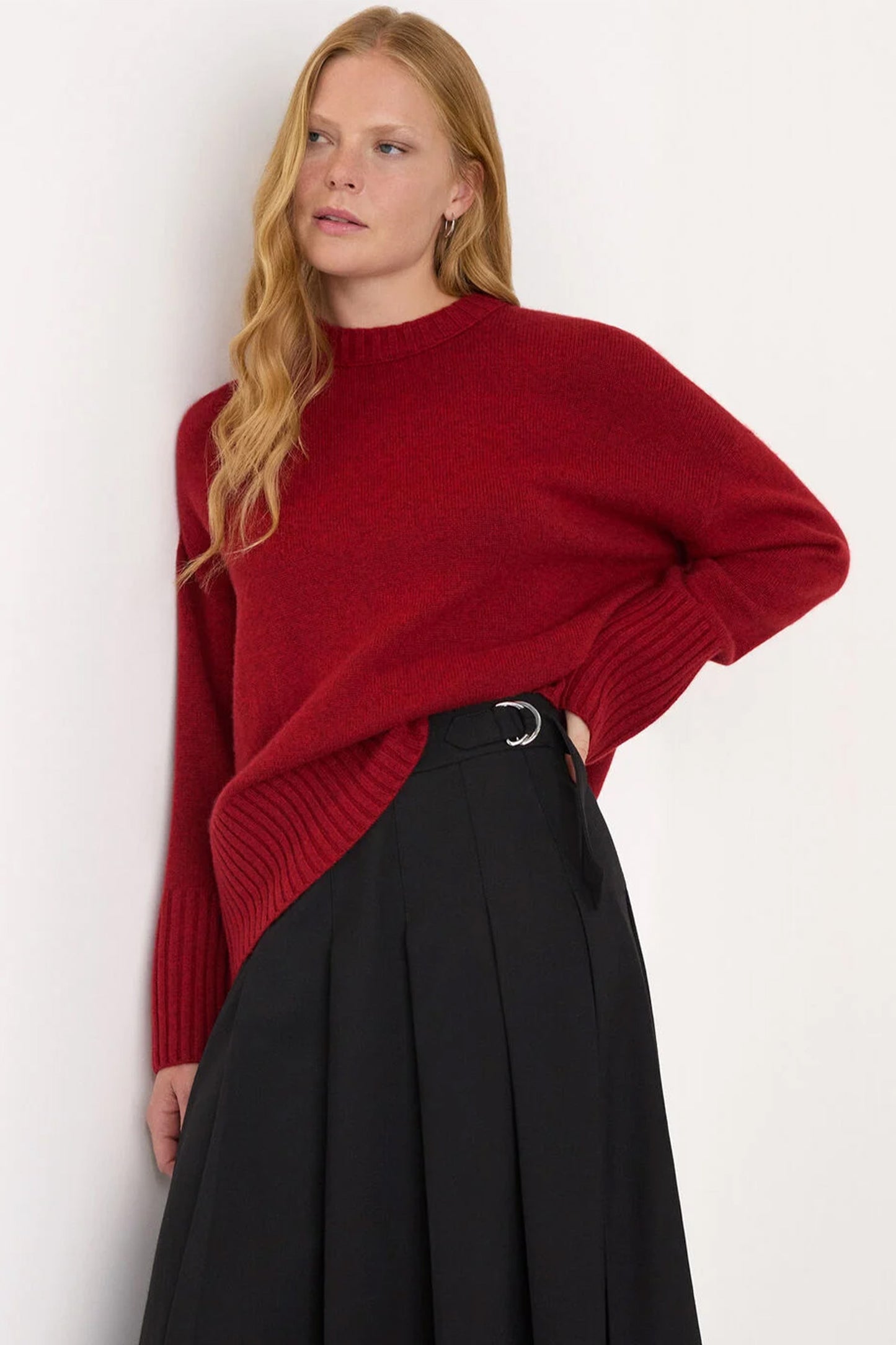 Red Cashmere Crew-neck Knit