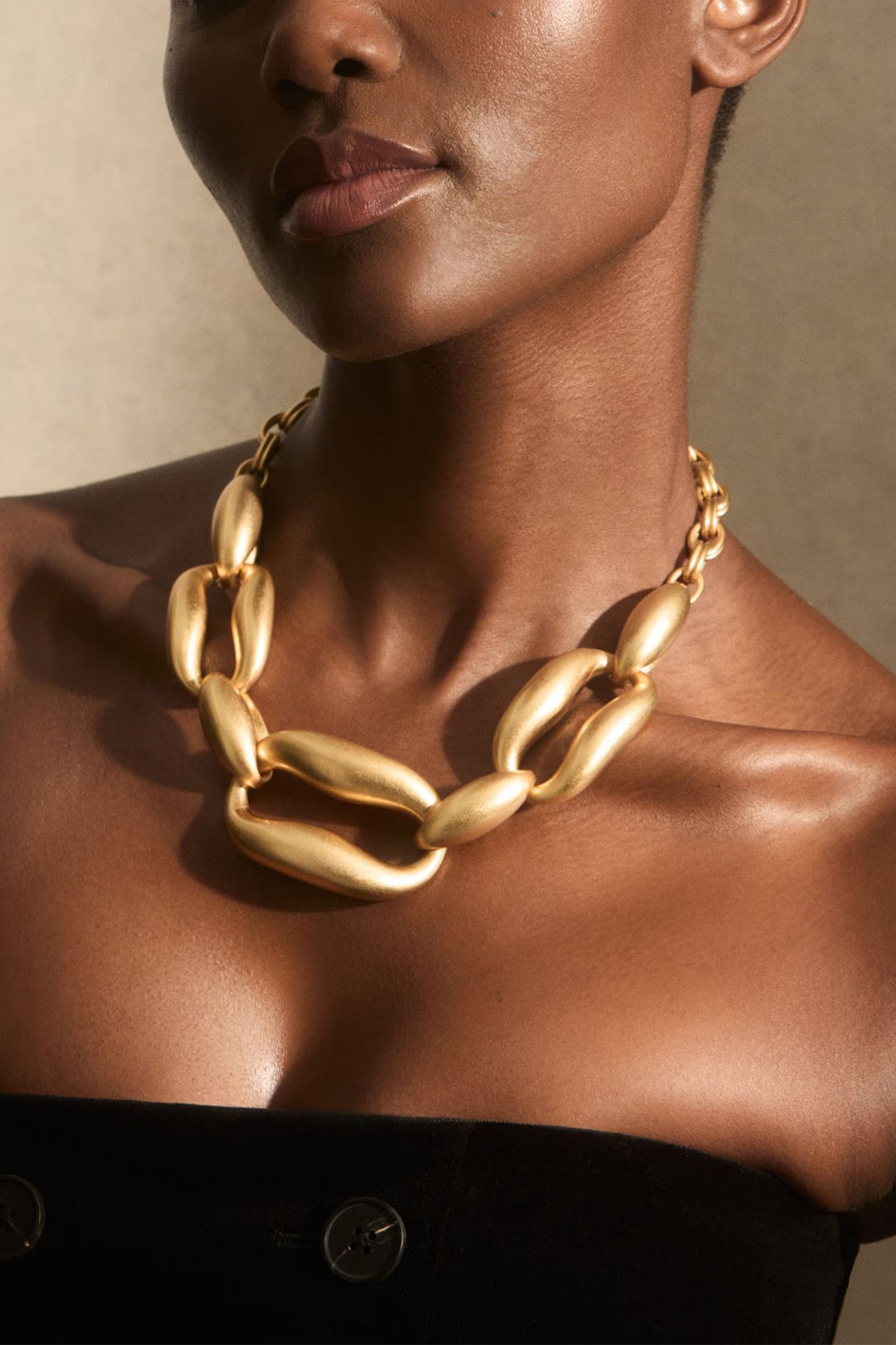Lydia Sculpted Link Necklace