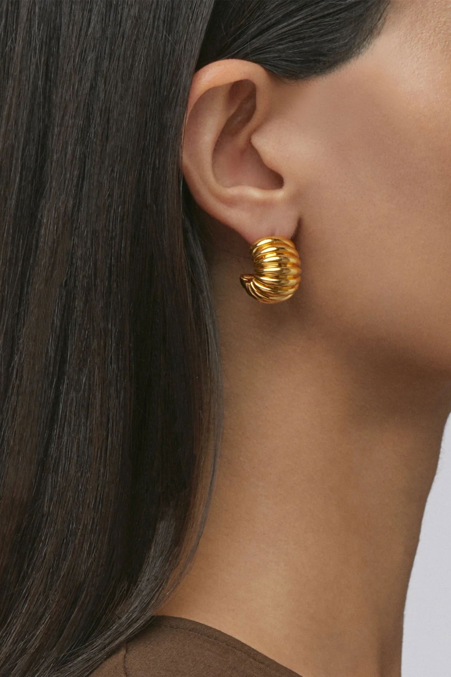 Clara Hoops