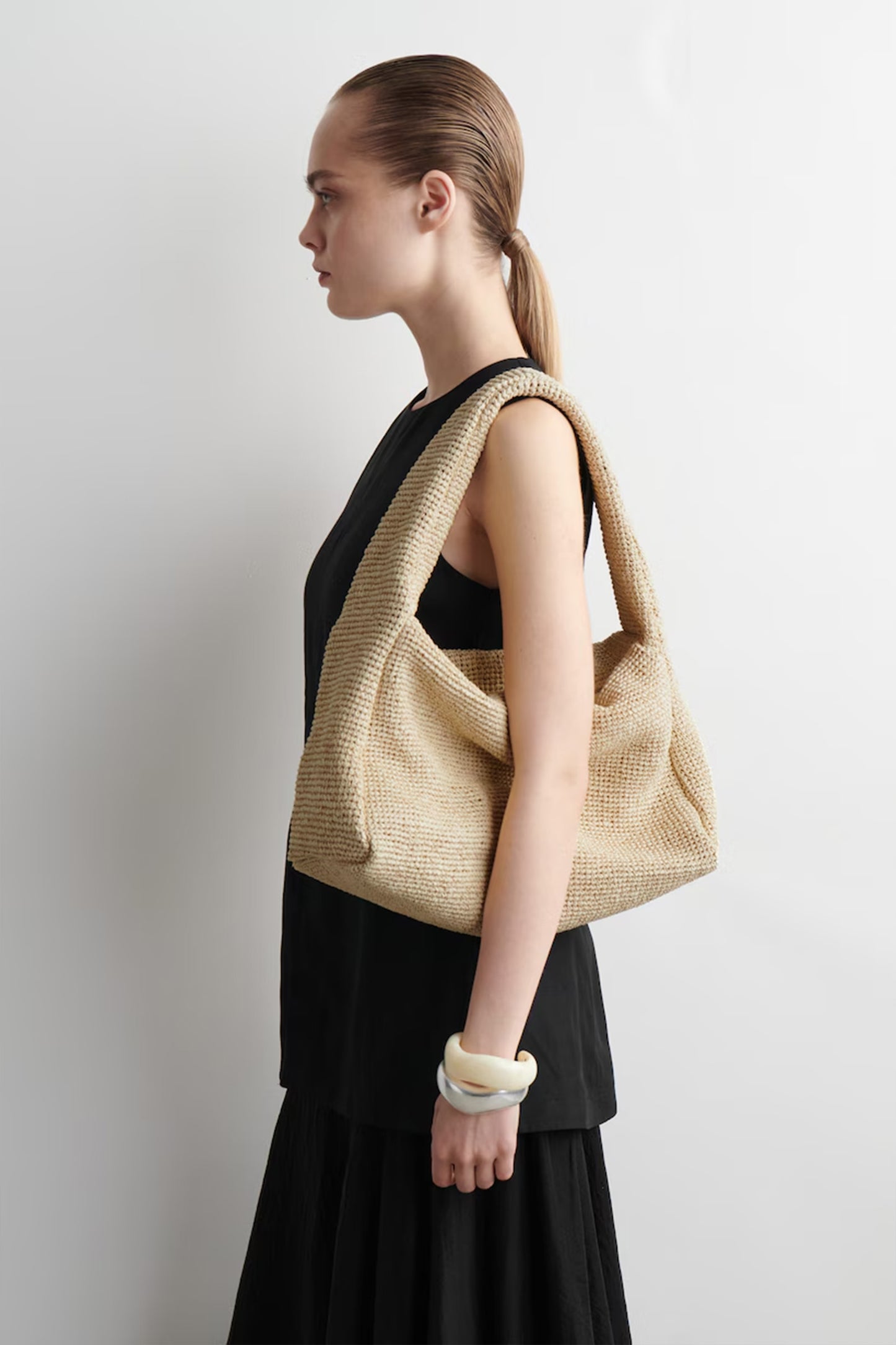 Slouchy Tote Bag in Raffia