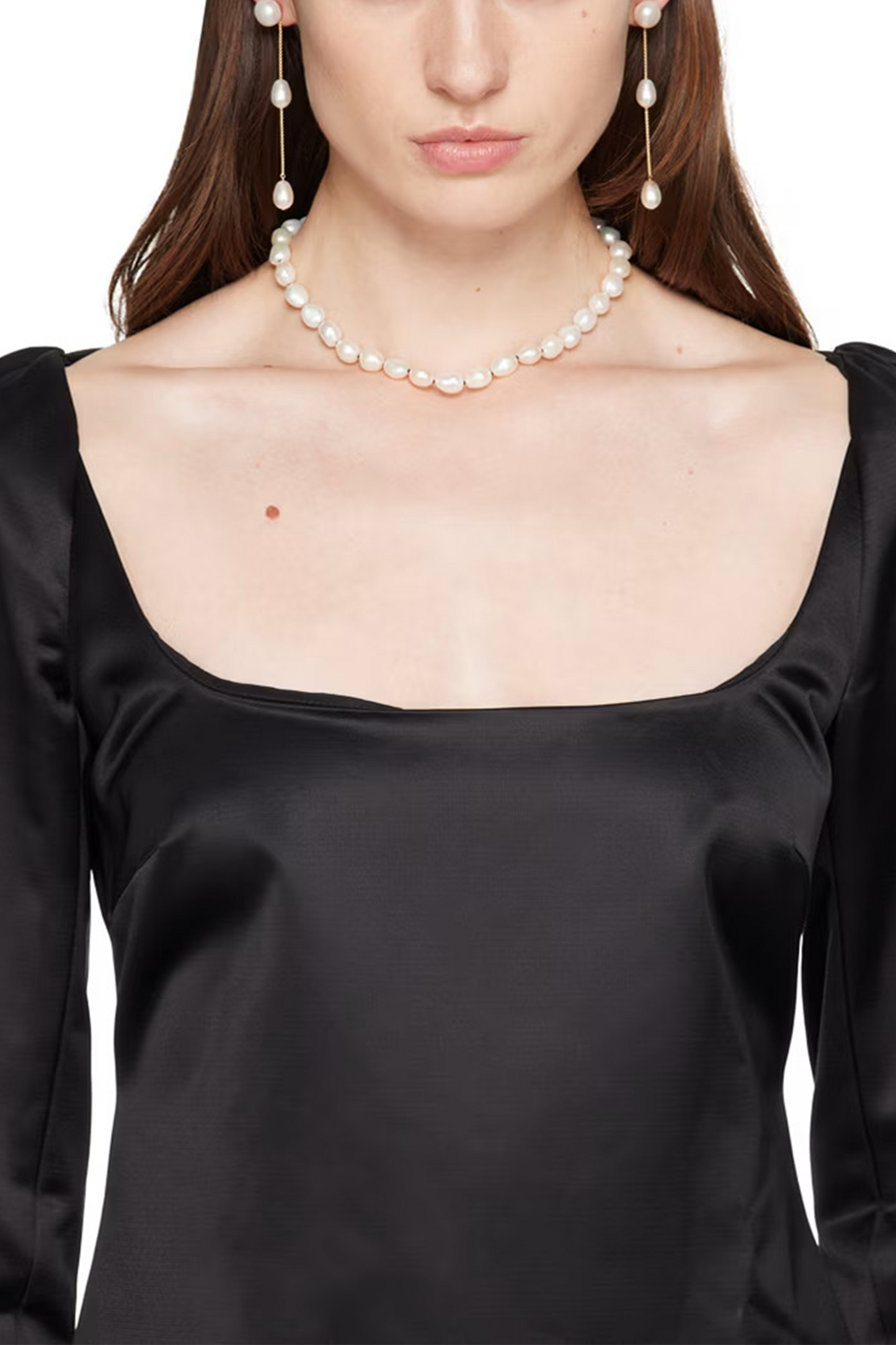 White Simple Baroque Pearl Choker