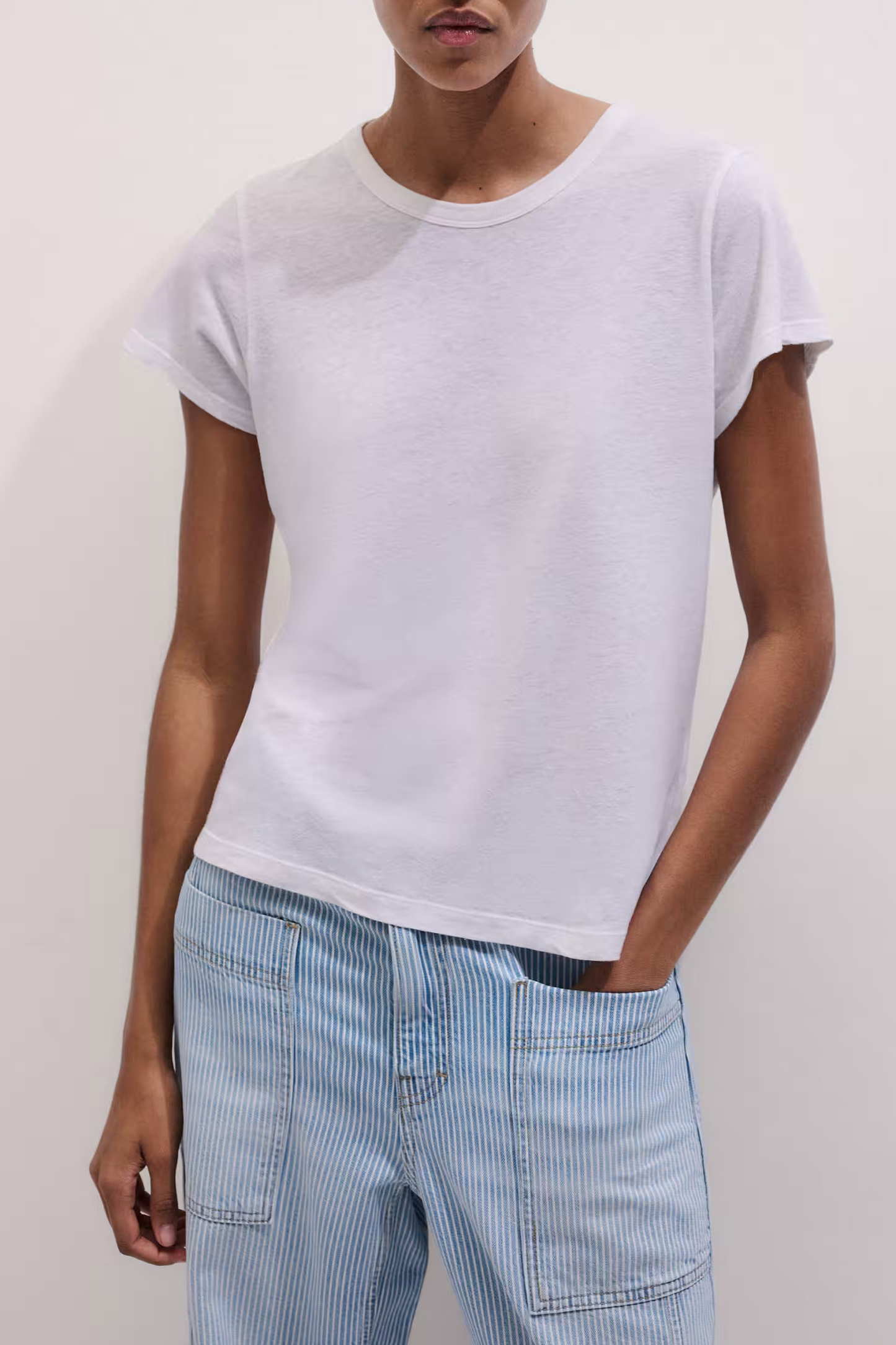 Straight Tee