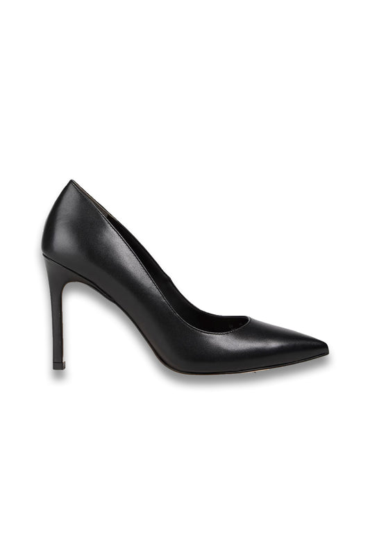 Leather pumps