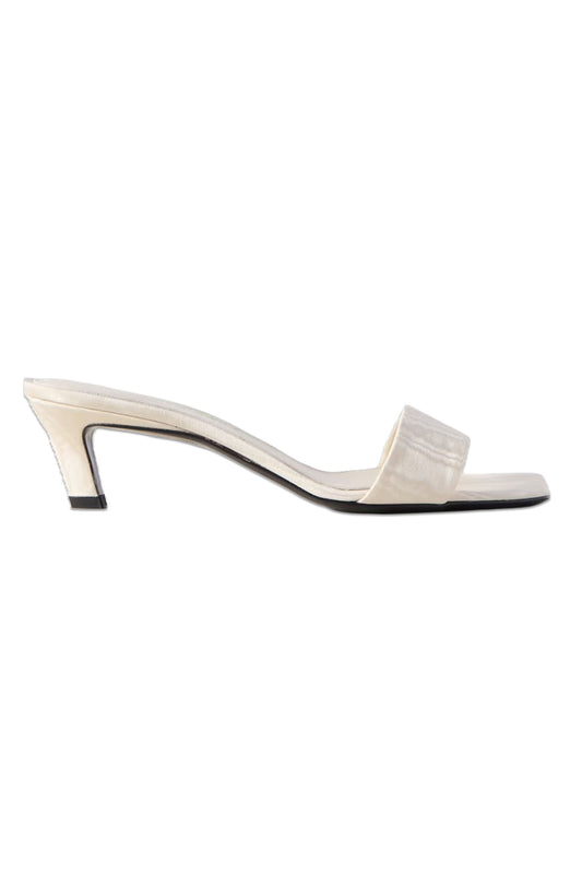 Moire Mules
