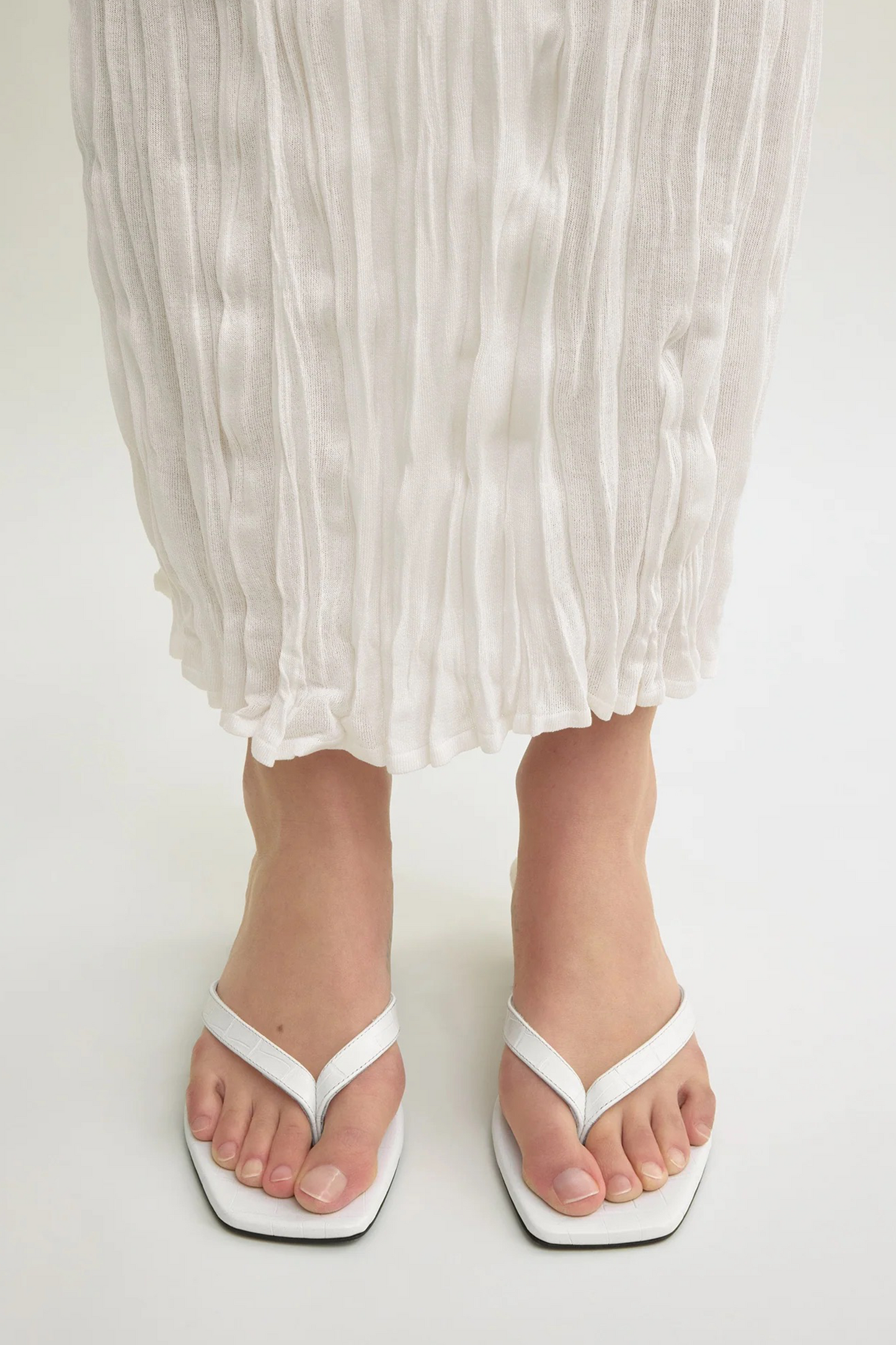 Croco-embossed Heeled Flip Flops Off-white
