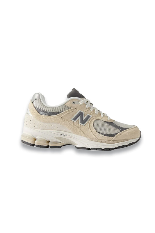 2002R Trainers