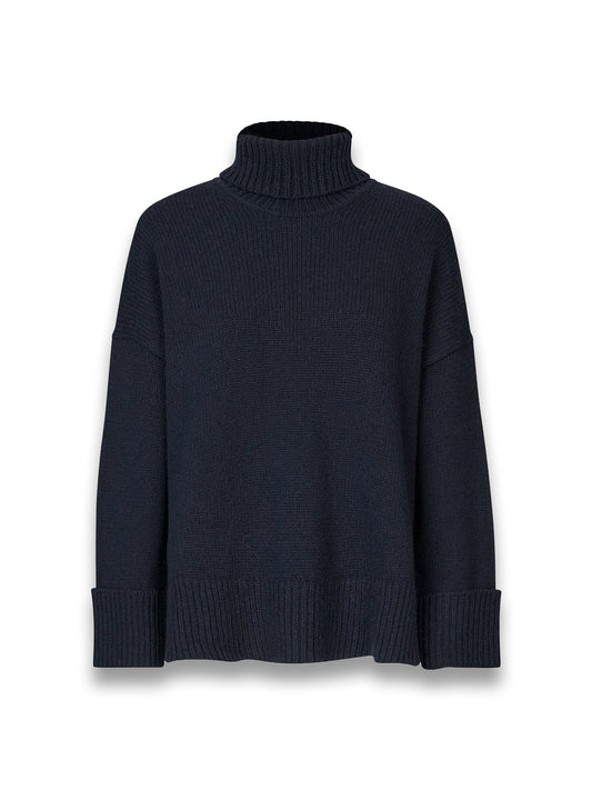 Sakeiku Turtleneck