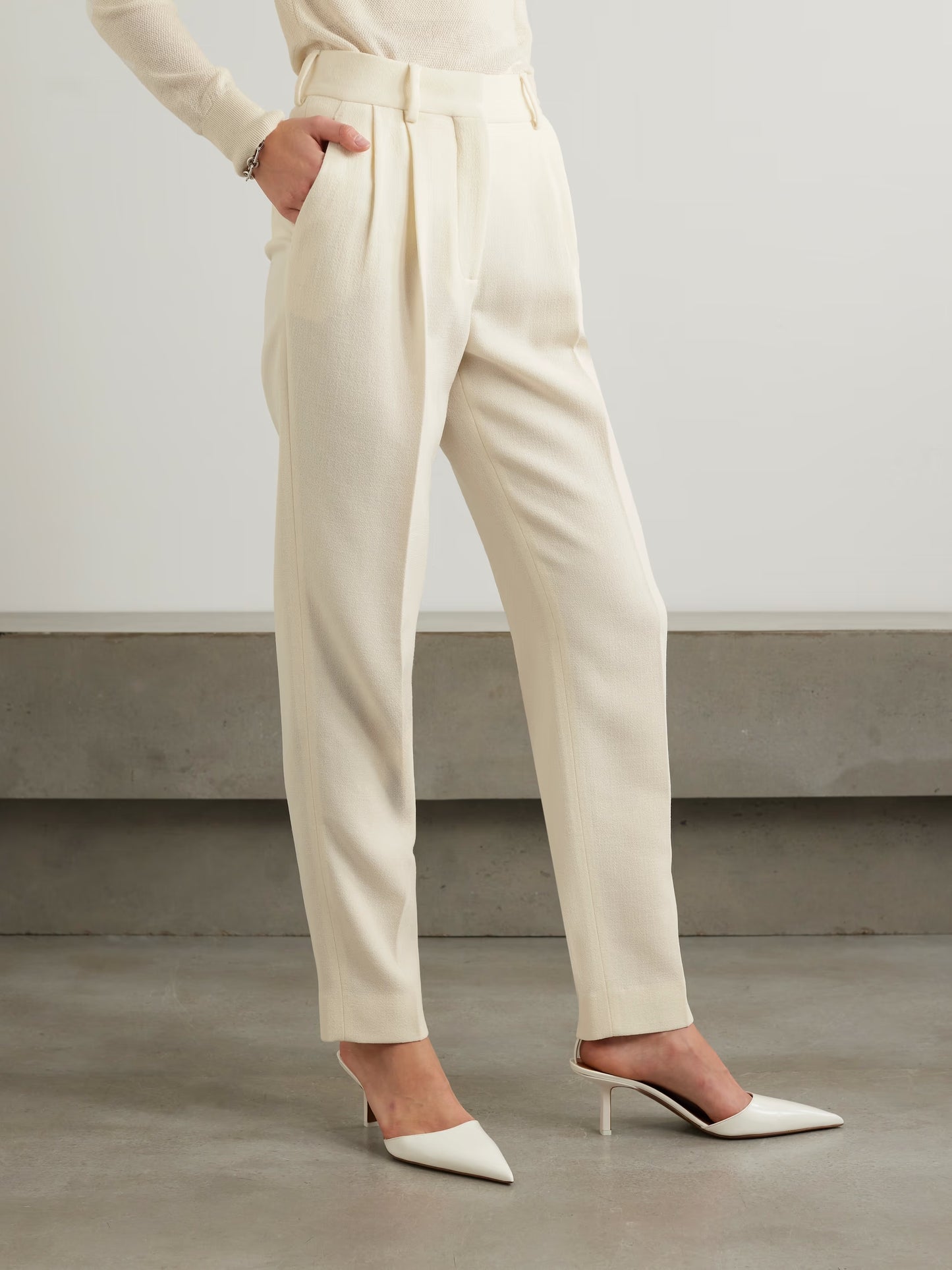 Resolute Banker Pleated Wool-Crepe Straight-Leg Pants