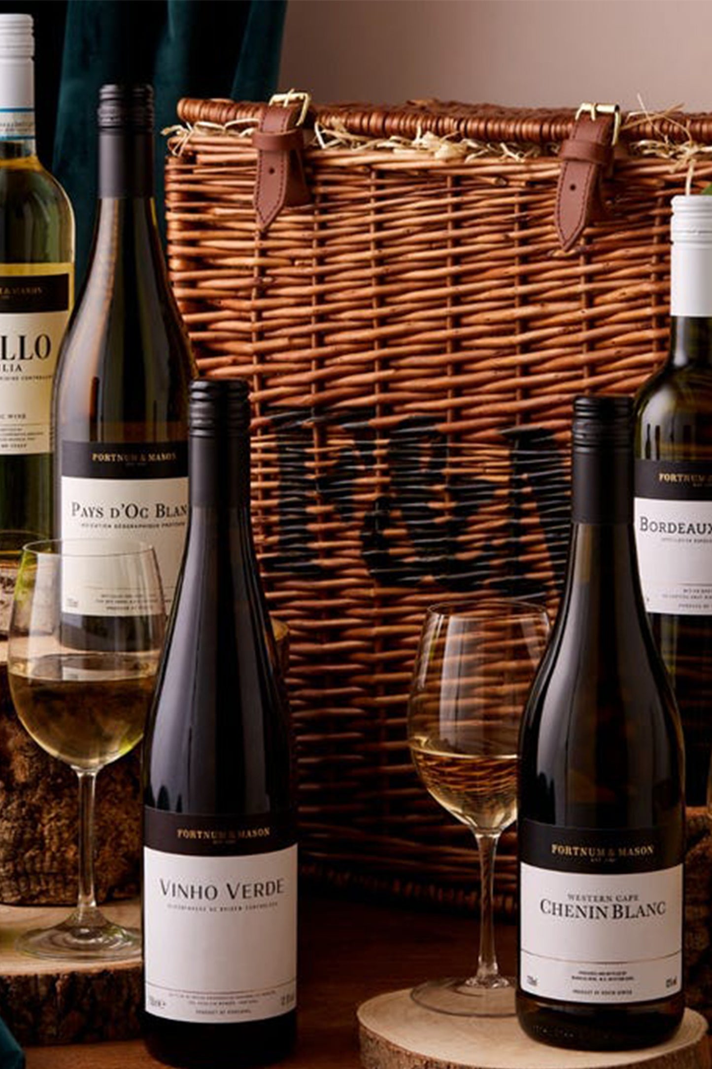 The Signature White Wine Hamper